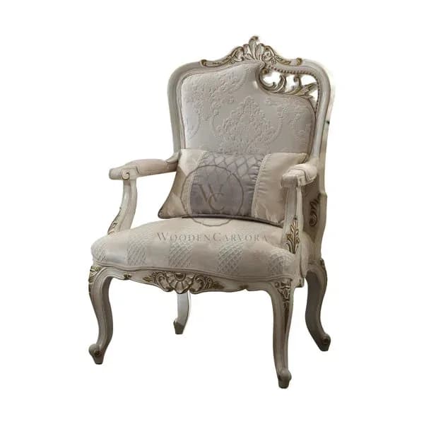 Picardy Traditional Accent Chair with Cabriole Legs
